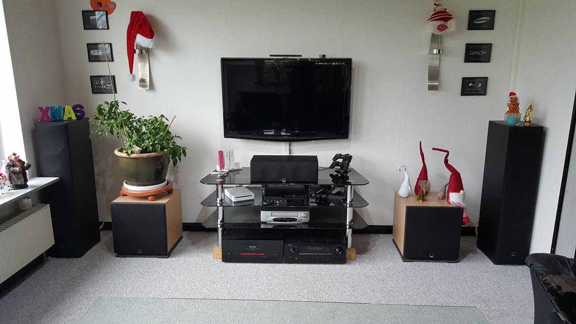 Hjemmebiograf 5.2 Dali & denon setup - Sårn ser mit setup ud fra afstand - Front billede 2