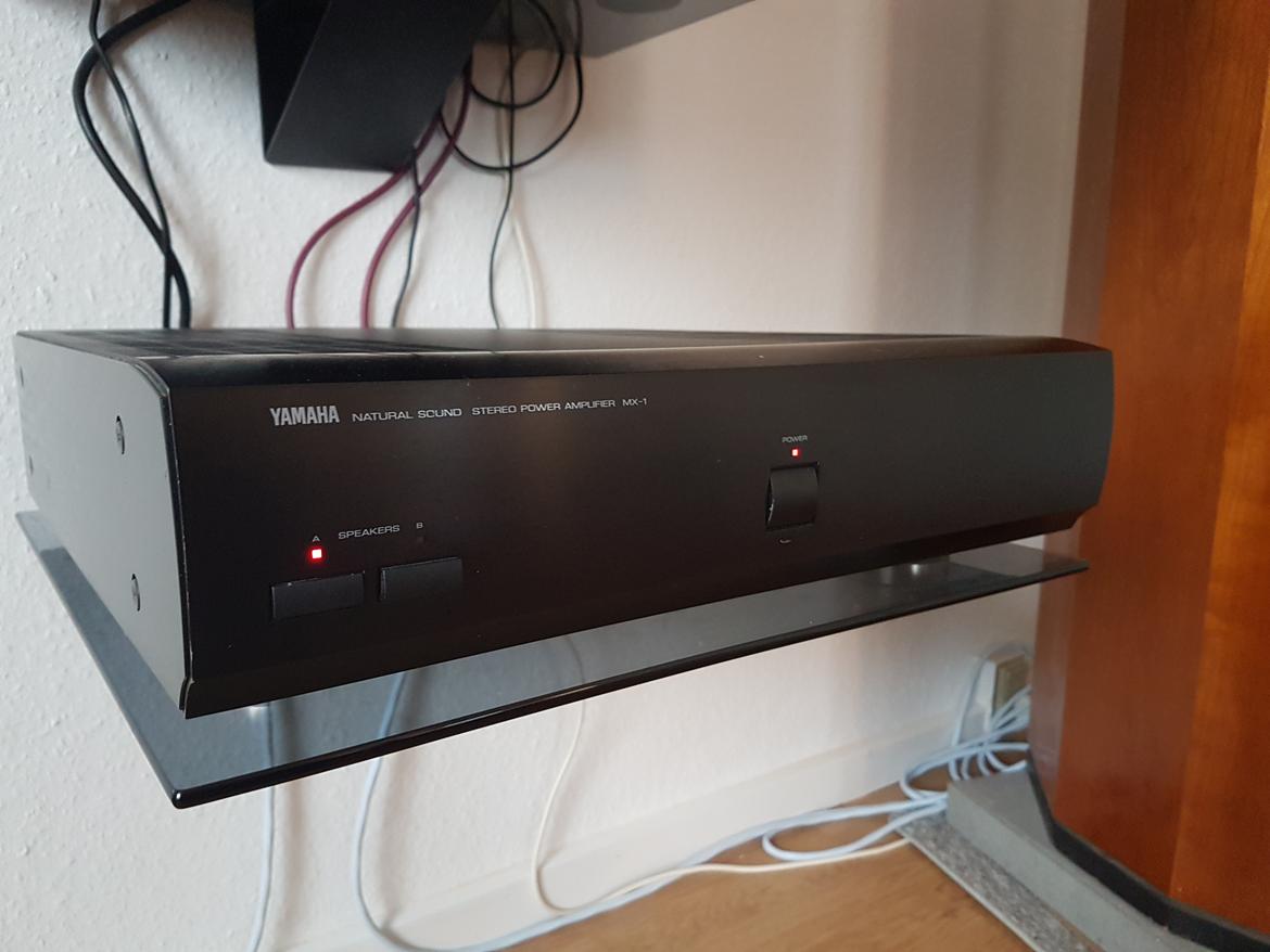 Musikanlæg #SOLGT# Yamaha, Technics, Denon & Audiovector - Effektforstærker fra venstre billede 14