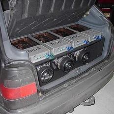 Bilstereo mega anlæg i skoda