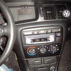Bilstereo Pioneer