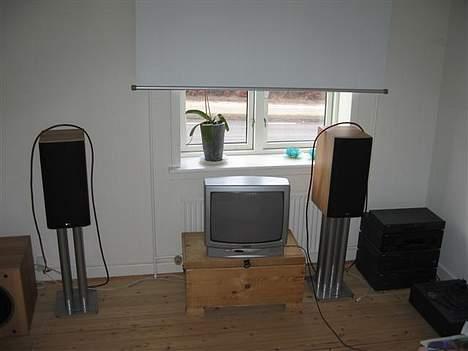 Hjemmebiograf B&W Setup - Mit nuværende setup, som snart erstattes af NAD Master Series samt SA Explorer  billede 1