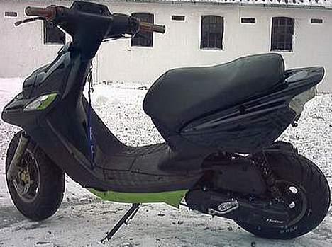 Computeranlæg Anlæg på efterskolen - Min scooter der er os anlæg i den.. billede 5