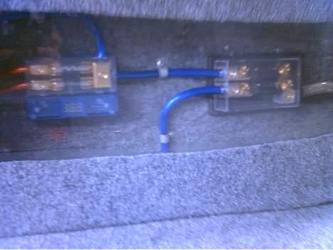 Bilstereo Chrysler Grand Vouager  - sikringer skal der til billede 6