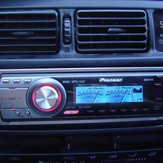 Bilstereo i corolla (pioneer)