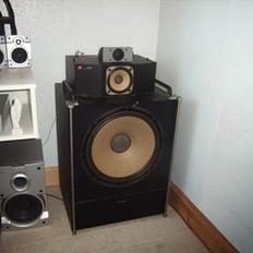 Musikanlæg Technics og HK -SOLGT-