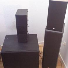 Hjemmebiograf DENON-B&W-HITACHI gammelt