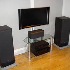 Hjemmebiograf Gammelt setup (hjemme hos mor og far)