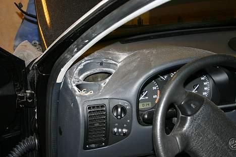 Bilstereo Emhaser polo billede 19