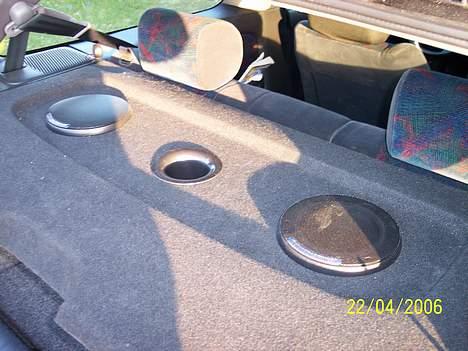 Bilstereo Anlæg i Almera billede 3