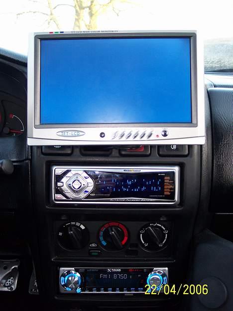 Bilstereo Anlæg i Almera billede 9
