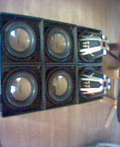 Bilstereo volvo 240 - hehe basserne billede 11