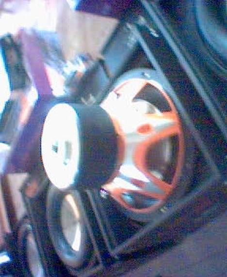 Bilstereo volvo 240 - tripel x magnet billede 15