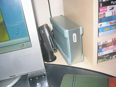 Hjemmebiograf 79" tv - gammelt  - Fik en Maxtor 300Gb Harddisk til computeren ;).. Den er sNice:D  billede 7