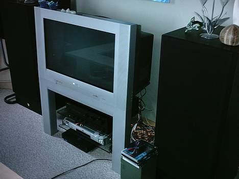 Musikanlæg Minirockeren's anlæg;D - Mit tv, og mine 2*1000watts højtalere billede 4