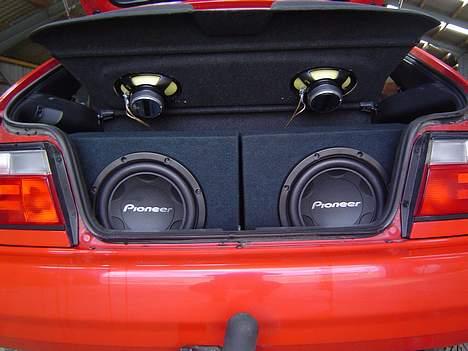 Bilstereo i corolla (pioneer) billede 1
