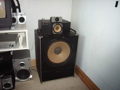 Musikanlæg Technics og HK -SOLGT- billede 1