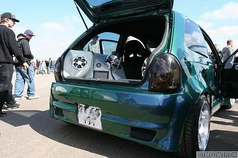 Bilstereo Corsa B "Miss B" anlæg billede 8