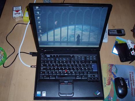 Hjemmebiograf AVR 2550 billede 3