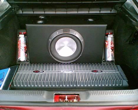 Bilstereo Rockford Fosgate/Pioneer - Detter er IKKE mit anlæg, men et magen til. Mit vil komme til at se ca. sådan ud. billede 14