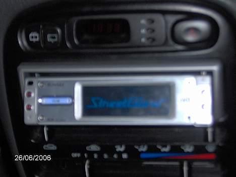 Bilstereo Accent anlæg billede 4