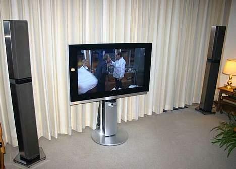 Hjemmebiograf Peter Pans set-up med B&O - Beovision 7-40" LCD TV med DVD/CD, og DTS/Dolby digital 5.1. billede 3