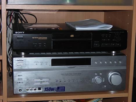 Musikanlæg Sony anlæg - Forstærker og CD-afspiller billede 1
