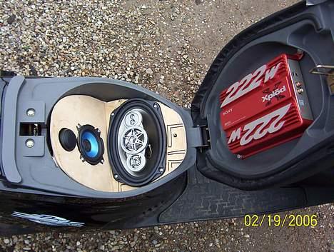 Scooterstereo hot50 anlæg - det er bare noget jeg lavet for og se hvordan det vil se ud  billede 6