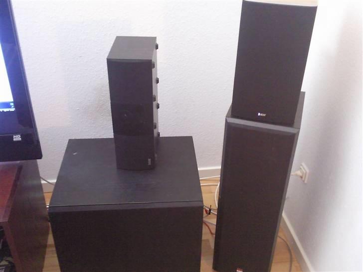 Hjemmebiograf DENON-B&W-HITACHI gammelt billede 2