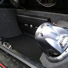 Bilstereo Alien anlæg i 106-Rallye