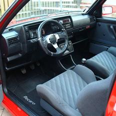 Bilstereo Golf 2