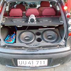 Bilstereo Punto power