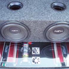 Bilstereo Earthquake/boxter bilster