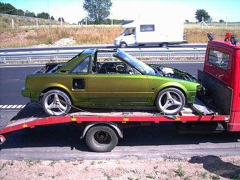 Bilstereo Toyota MR2 Targa - Det nye look til vognen. Sidelister, emblemer og dørhåndtag er fjernet billede 11