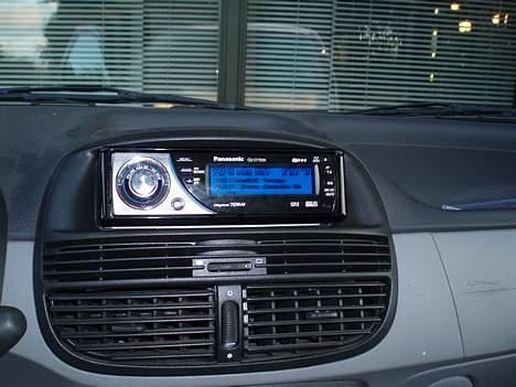 Bilstereo Punto power billede 3