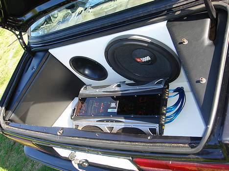 Bilstereo JBL i bimmer billede 1