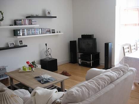 Hjemmebiograf LPH's Hjemmebio (Low End) - Anlæget set fra døren til stuen billede 17