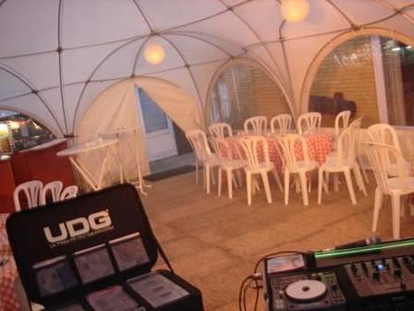 Diskoteksanlæg DJ udstyr + lille mobilt billede 20