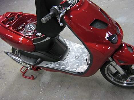 Scooterstereo Neo's Solgt. - Det er så hele scooteren billede 13