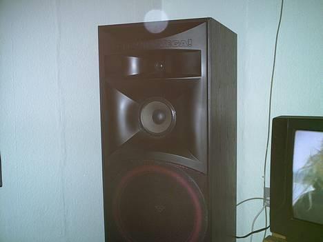 Musikanlæg Cerwin-vega/nad ht solgt - så mangler vi kun  den sidste neden under ;) billede 2
