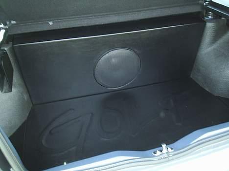 Bilstereo Golf 3 bilstereo billede 2