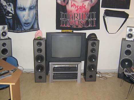 Hjemmebiograf Anlæg  :) - Tidligere billede med de store højtaler med på billedet  billede 8