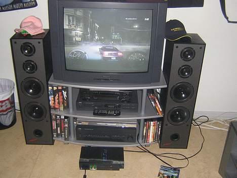 Hjemmebiograf Anlæg  :) - Så er det hele sat på plads! billede 10