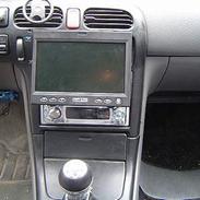 Bilstereo Mazda 626