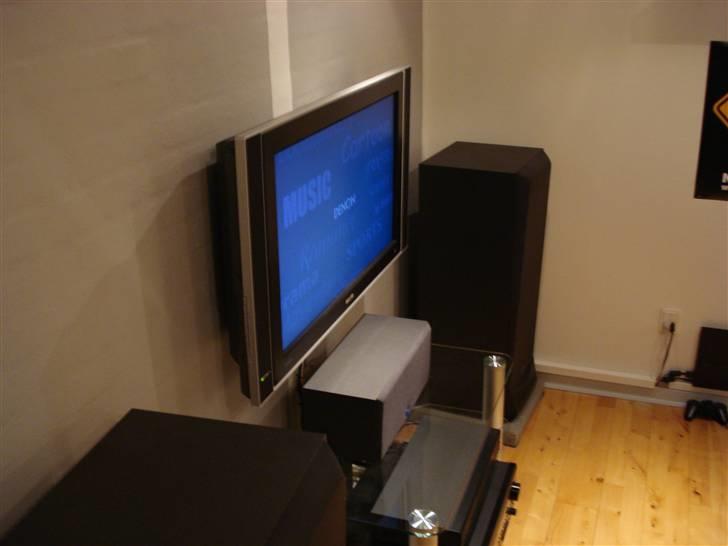 Hjemmebiograf Gammelt setup (hjemme hos mor og far) - Fed vinkel, syntes jeg selv... billede 3