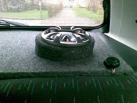 Bilstereo JBL\Alpine(Solgt) - Min ene Højtaler billede 5