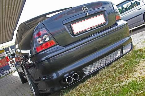 Bilstereo Audiobahn i Vectra B billede 10