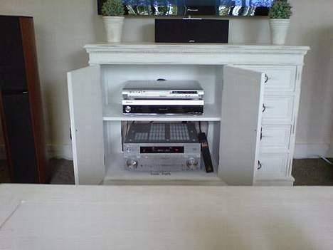 Hjemmebiograf Pioneer og Jamo Cinema - Tv-Tuner, Dvd og forstærker, er gemt i skabet. Betjenes af IR modtageren på Tv´et... billede 14