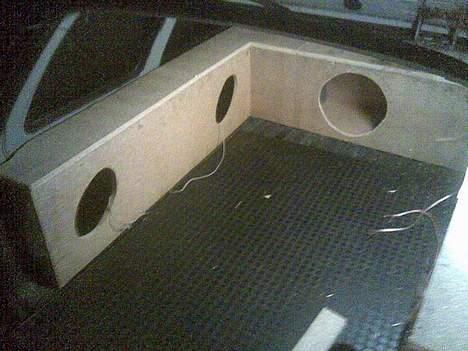 Bilstereo anlæg i mazda 323 billede 6