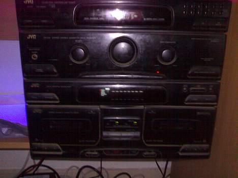 Computeranlæg JVC billede 1
