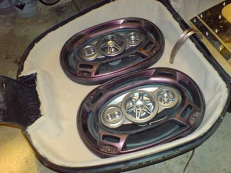 Scooterstereo Sound supported topbox - Det nye hvor det er spatlet og beklædt, Ja ja stoffet er bare en prøve :) billede 6